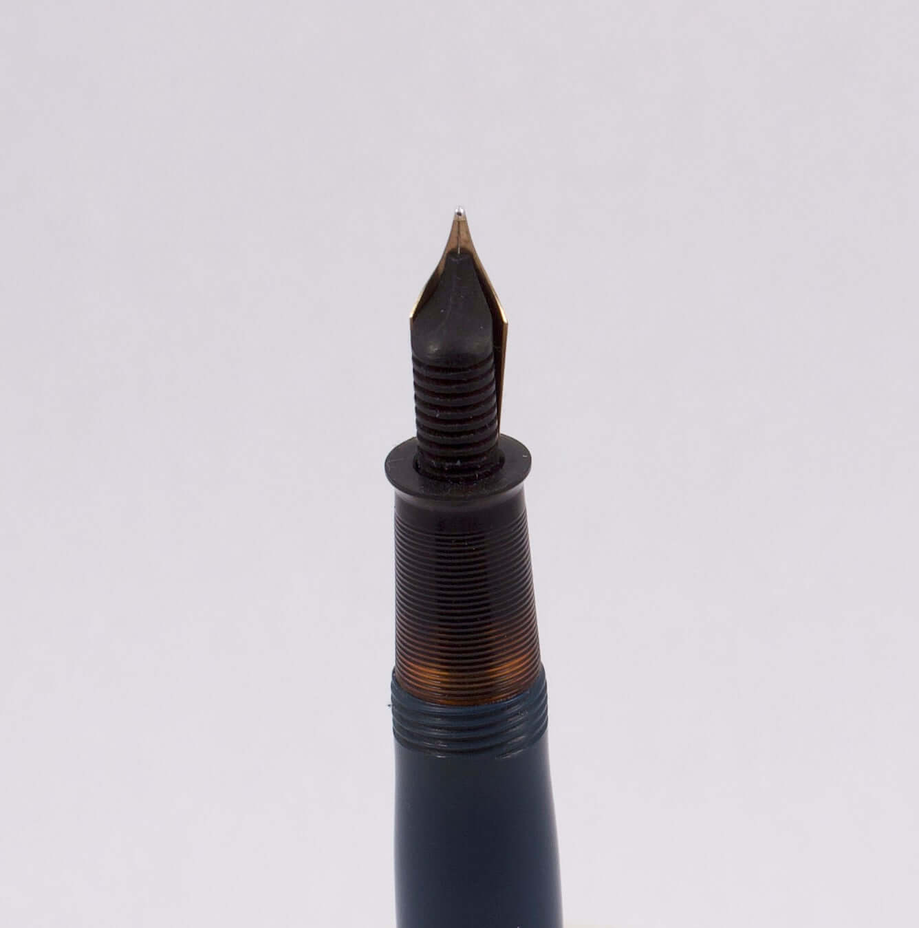 Sheaffer Fountain Pen, Touchdown Filler, Burgundy Craftsman, Medium #33 14K Gold Nib Sheaffer Craftsman Ozark Pen Shop