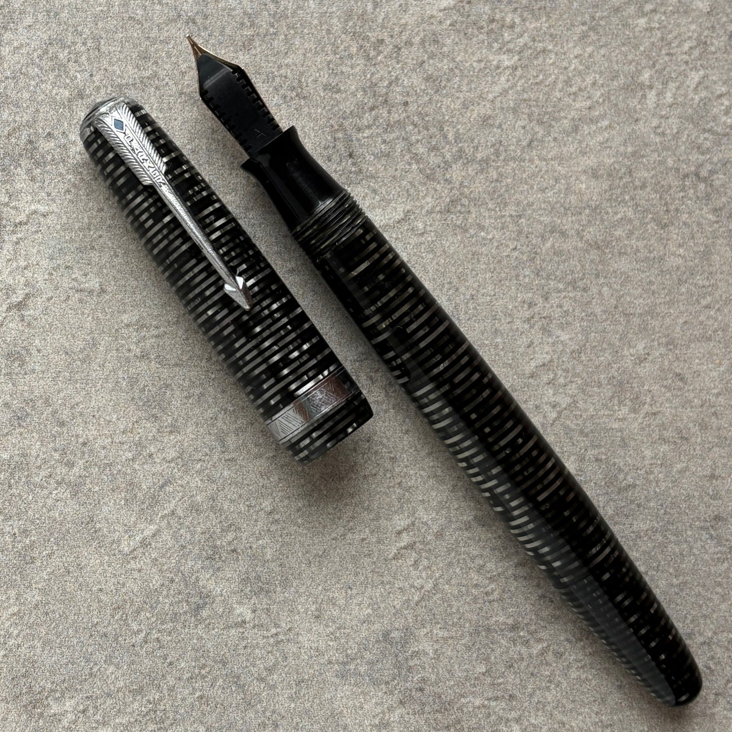 Parker Vacumatic Major, Silver Pearl