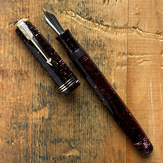 Standard Parker Vacumatic Burgundy Pearl Fountain Pen