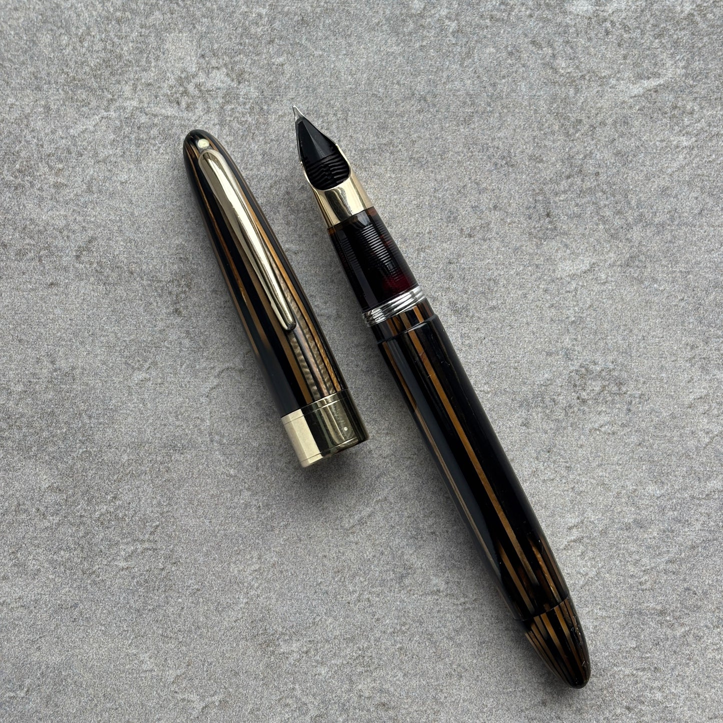 Sheaffer Lifetime Valiant Vintage Fountain Pen