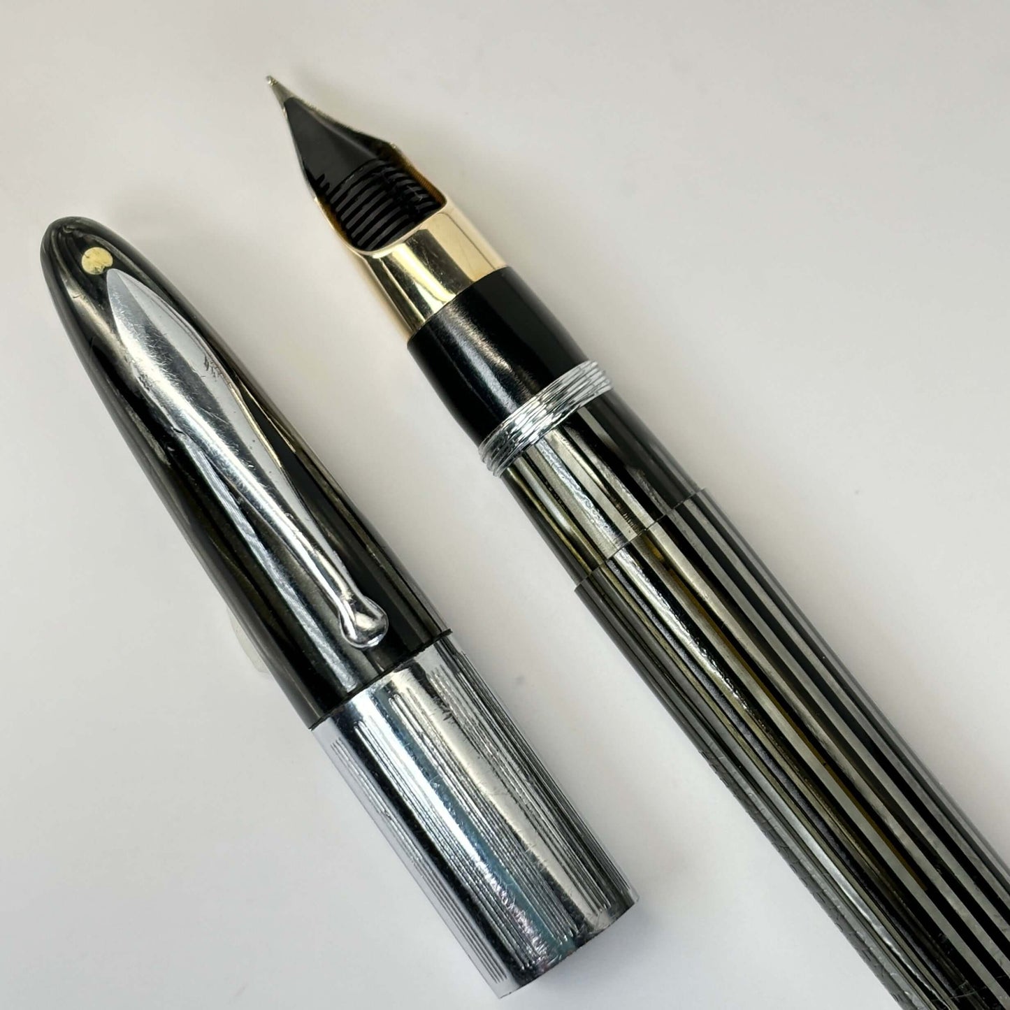 1940s Sheaffer Triumph Vac-fil, Extra-wide cap Band, Pearl Grey with Chrome trim. Medium Two-tone Nib  Ozark Pen Shop