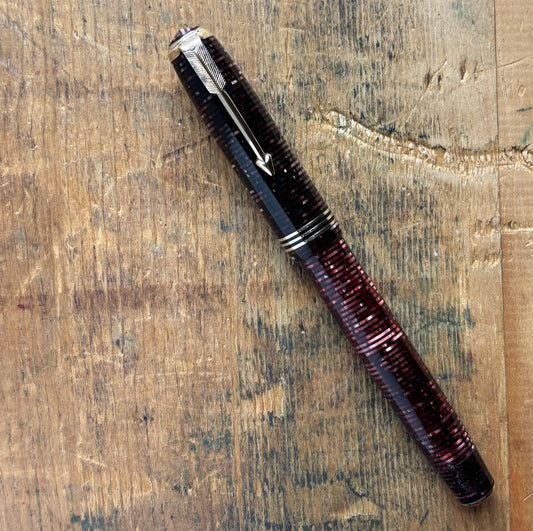Standard Parker Vacumatic Burgundy Pearl Fountain Pen