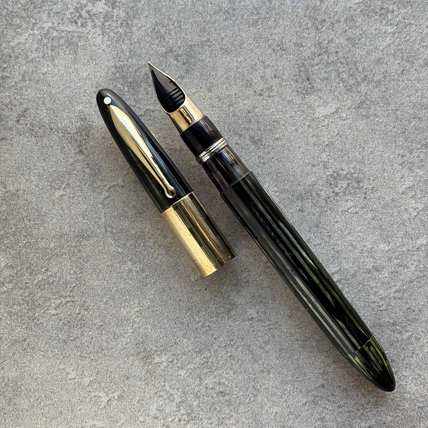 Sheaffer Triumph Vacuum-fil, Green, Extra-wide cap Band