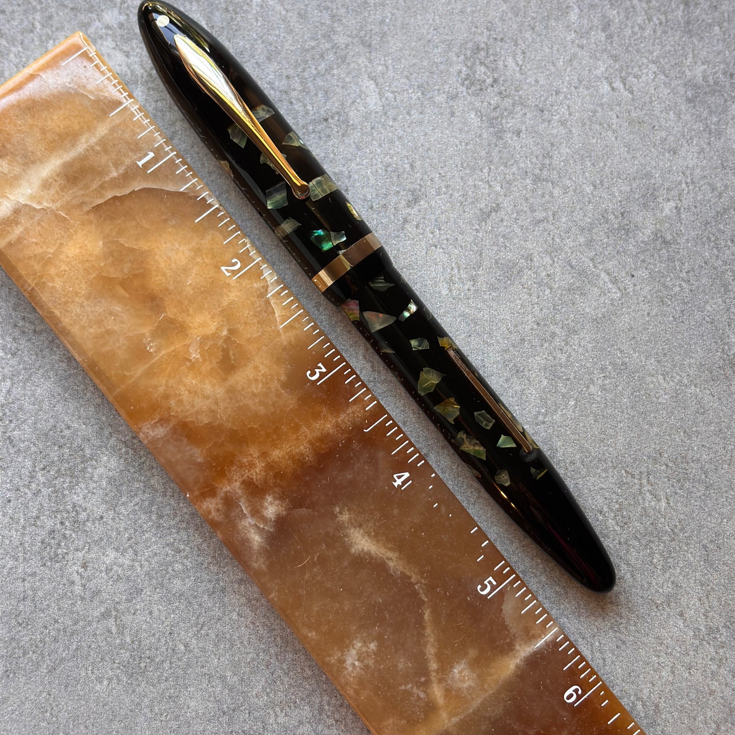 Sheaffer Premier Oversized Balance; Ebonized Pearl, Lever Filler