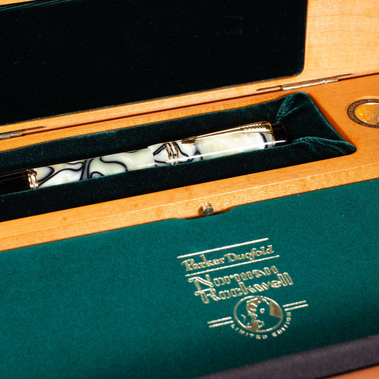 Parker Duofold Norman Rockwell Limited Edition Black and Pearl Fountain Pen, 18K Medium nib. Parker Duofold Ozark Pen Shop