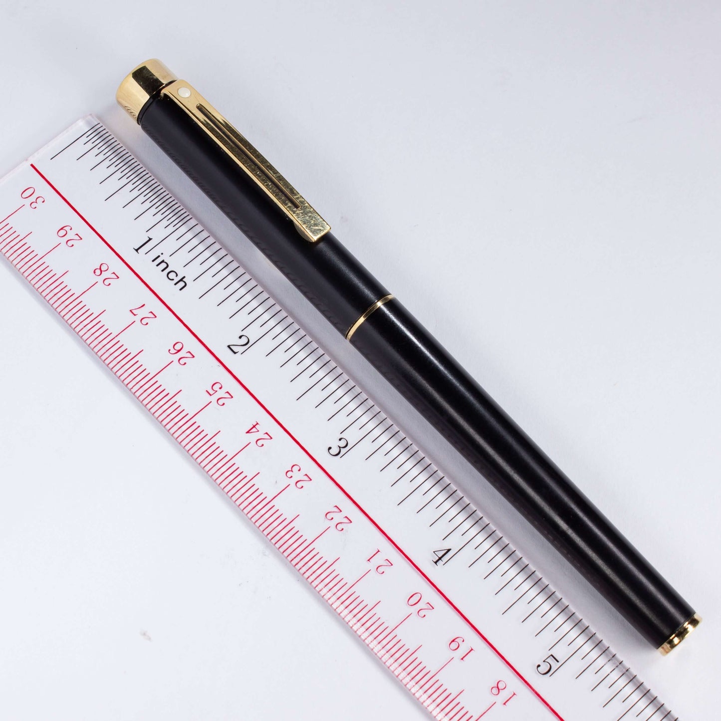 Sheaffer Targa, Matte Black Finish, 14K Fine Nib, C/C, Gold Filled trim. Ozark Pen Shop