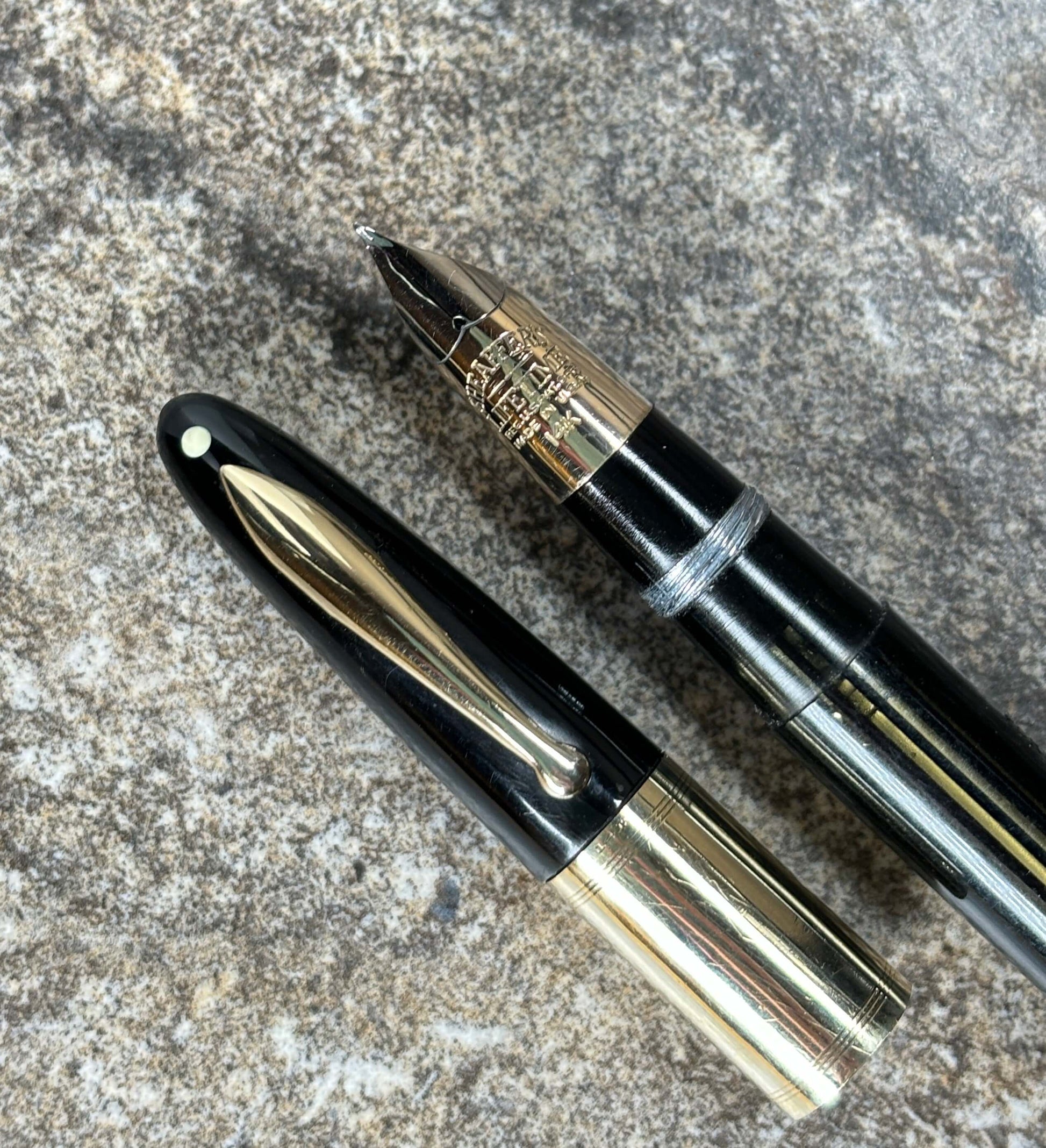 1940s Sheaffer Triumph Vacuum-fil, Extra-wide solid gold cap band, Black. Fine Two-tone Nib  Ozark Pen Shop