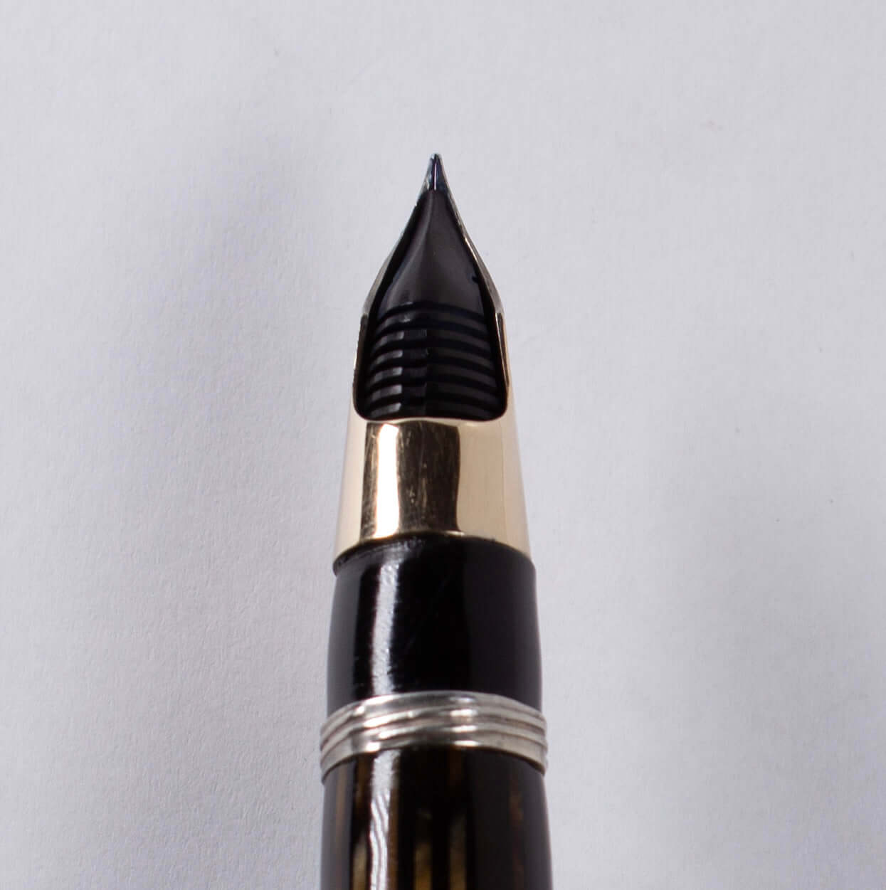 Sheaffer Triumph Vacuum-Fil Plunger Filler, Extra Wide Cap Band. Golden brown with gold fill trim, Medium 14K Two Tone Triumph Nib; Restored Vintage Vac-Fil Fountain Pen Ozark Pen Shop