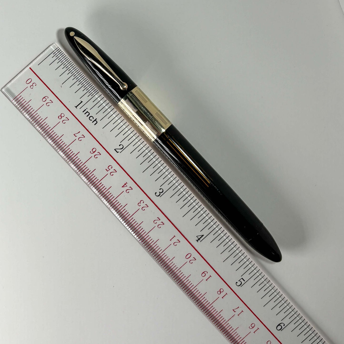 1940s Sheaffer Triumph Vacuum-fil, Extra-wide cap Band, Black with gold filled trim. Medium Two-tone Nib  Ozark Pen Shop