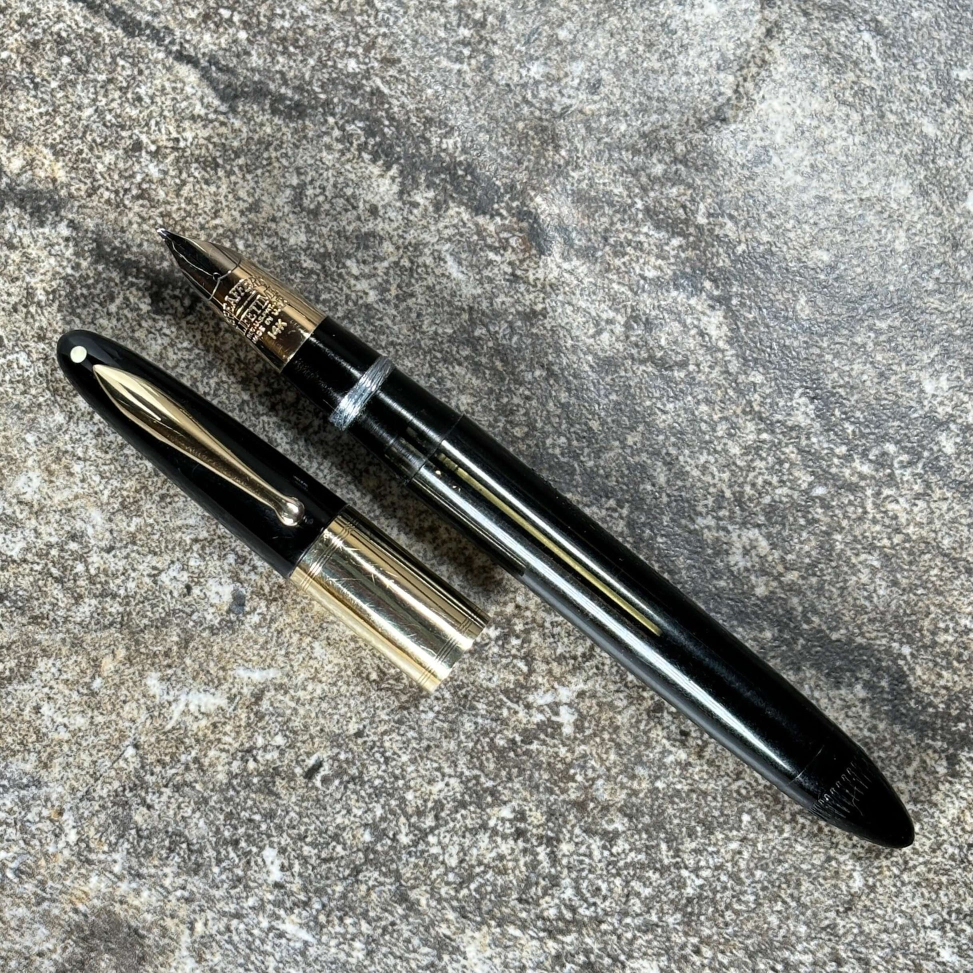 1940s Sheaffer Triumph Vacuum-fil, Extra-wide solid gold cap band, Black. Fine Two-tone Nib  Ozark Pen Shop