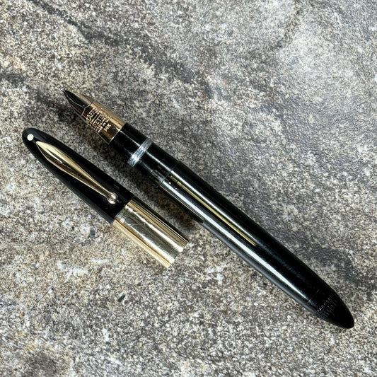 1940s Sheaffer Triumph Vacuum-fil, Extra-wide solid gold cap band, Black. Fine Two-tone Nib  Ozark Pen Shop