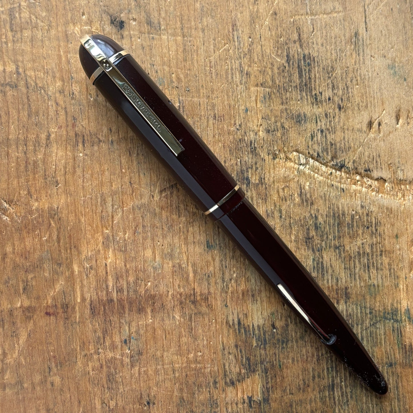 Eversharp Skyline Fountain Pen, Chocolate Brown Barrel, Cap, and Derby