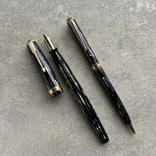 Parker Striped Duofold- Duovac, 14K "V" Nib, Pen and Pencil Set