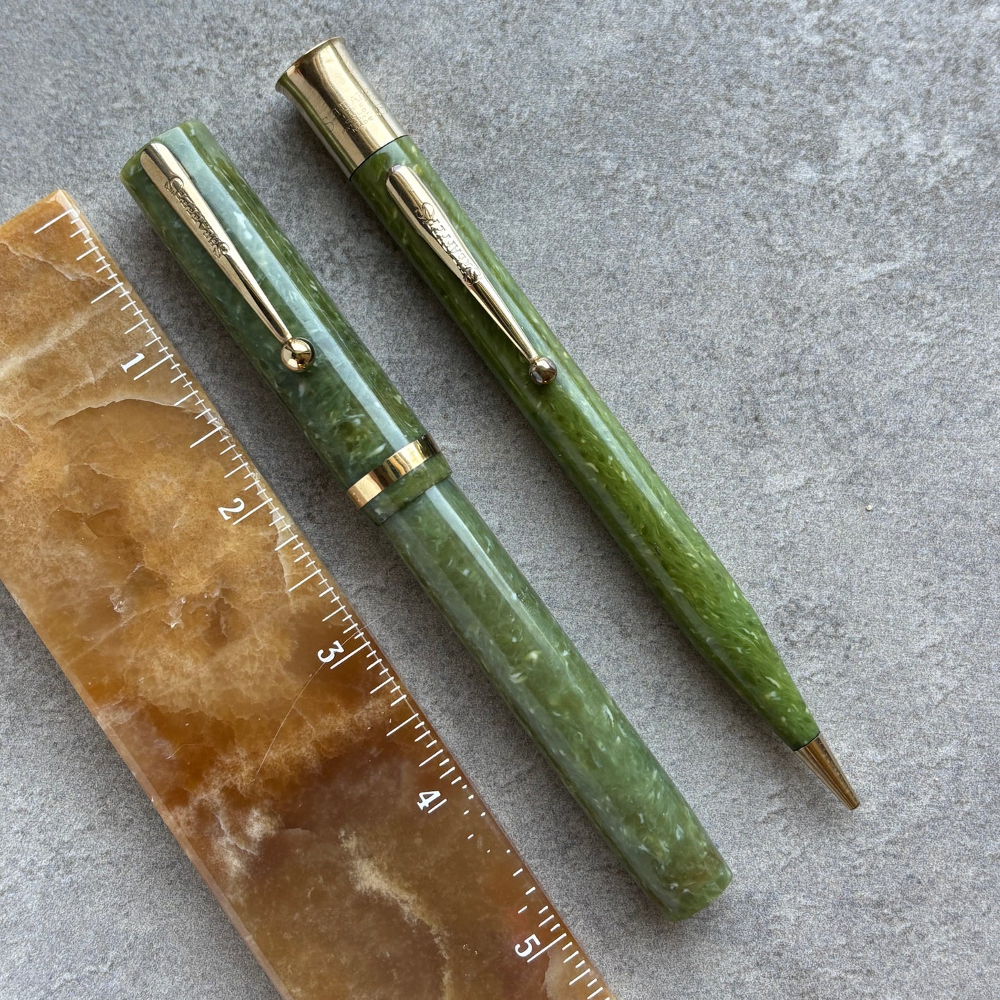 Sheaffer Oversized Flat Top Lifetime Fountain Pen/pencil set