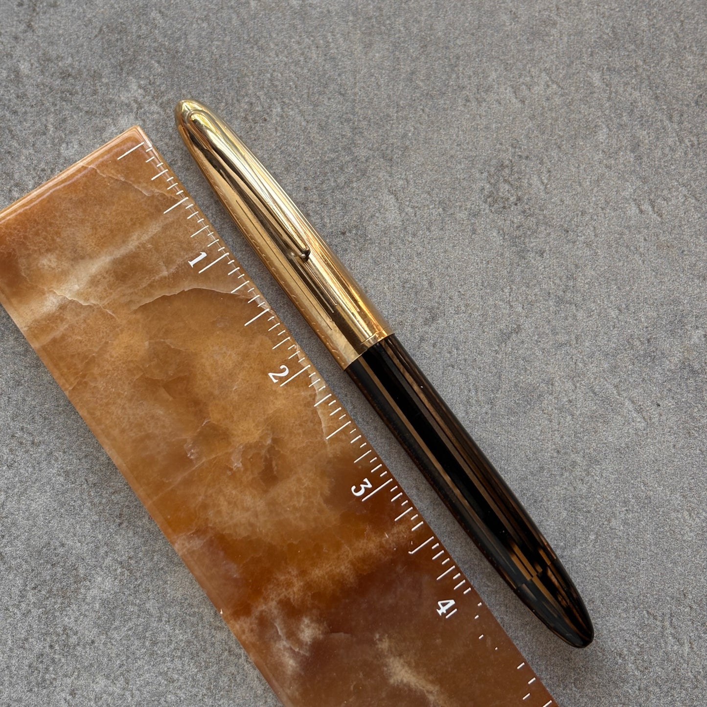 Sheaffer Crest Deluxe - Golden Brown Fountain Pen with Gold Filled Cap