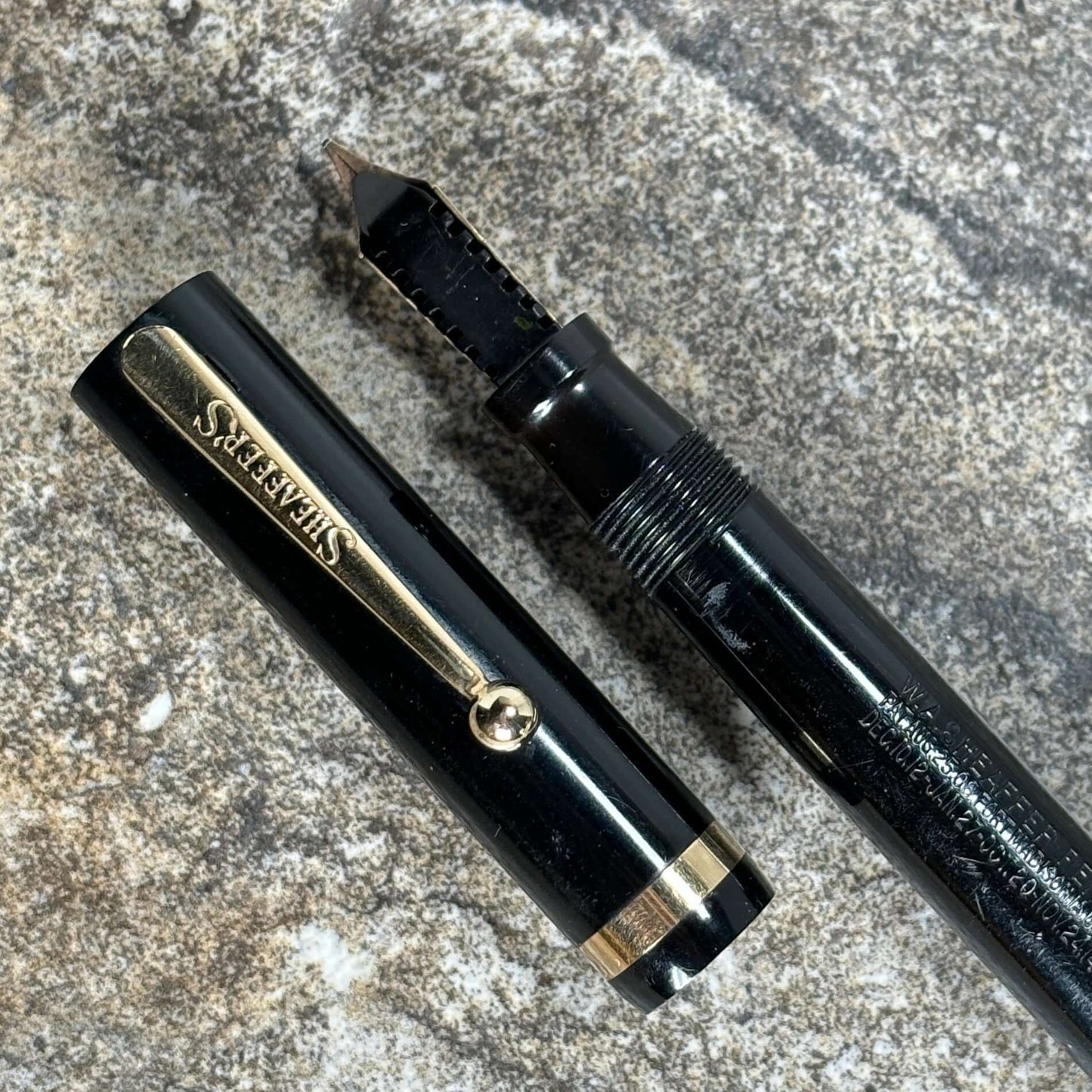 Sheaffer Flat Top JR, Black with Gold Filled Trim. Medium 14K Lifetime nib. Ozark Pen Shop