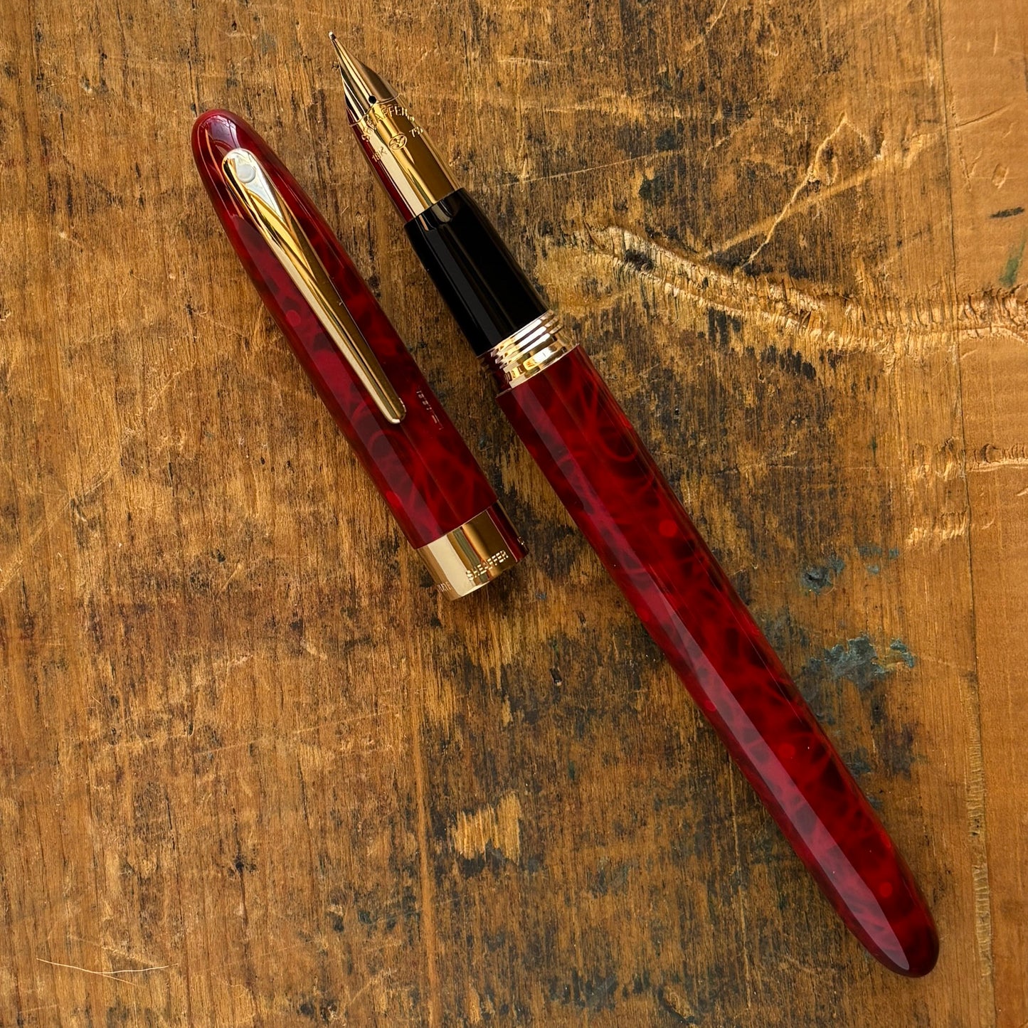 Sheaffer Crest Reissue, Flame Red, Medium 18K Nib