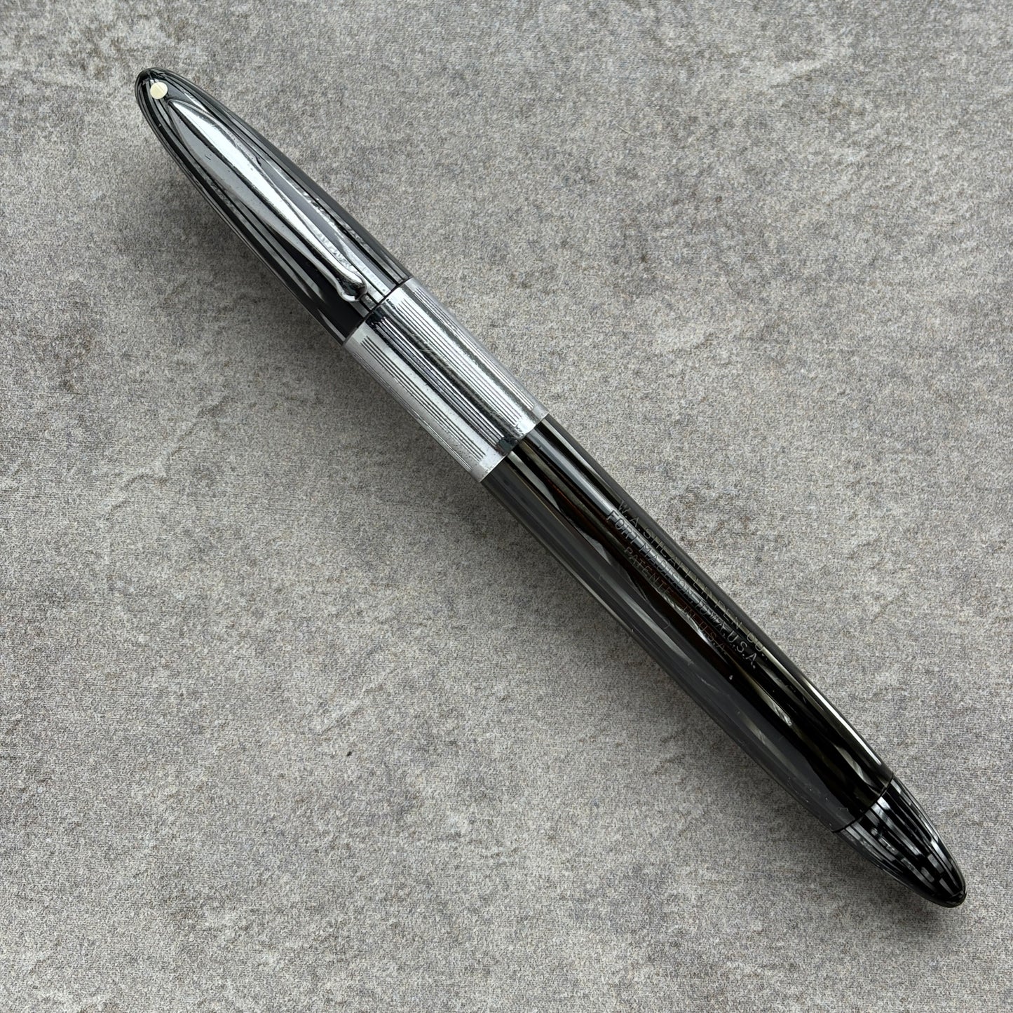 Sheaffer Triumph Fountain Pen, Gray Pearl