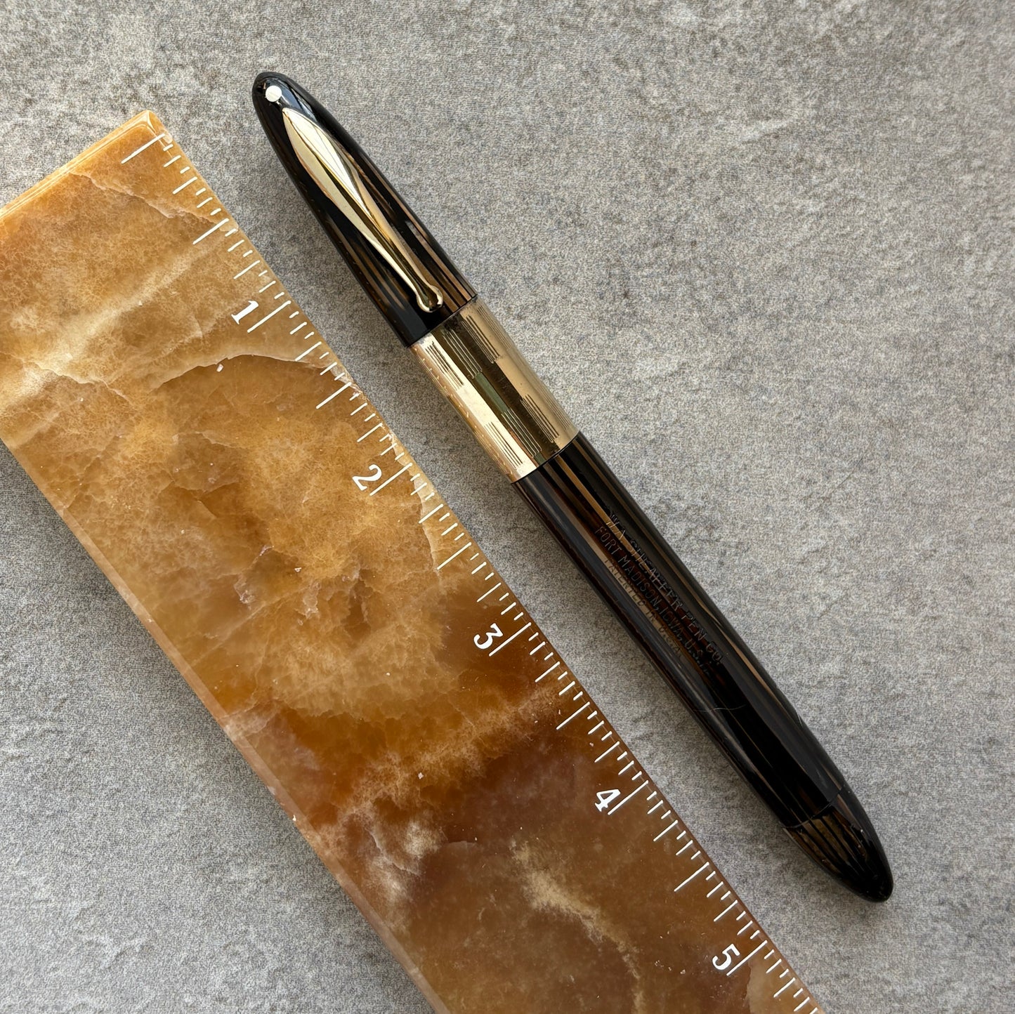 Sheaffer Triumph Vacuum-fil, Extra-wide cap Band, Golden Brown