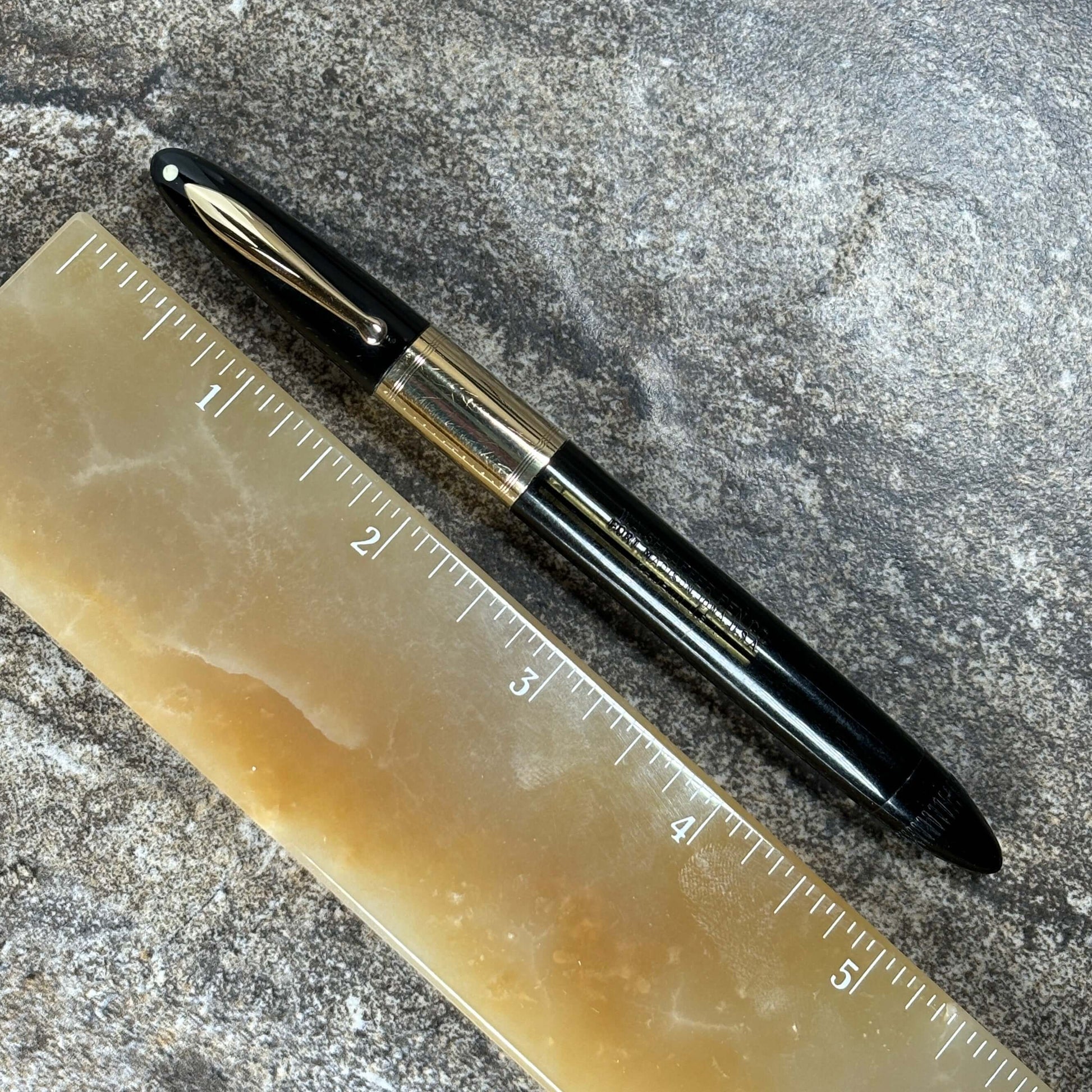 1940s Sheaffer Triumph Vacuum-fil, Extra-wide solid gold cap band, Black. Fine Two-tone Nib  Ozark Pen Shop