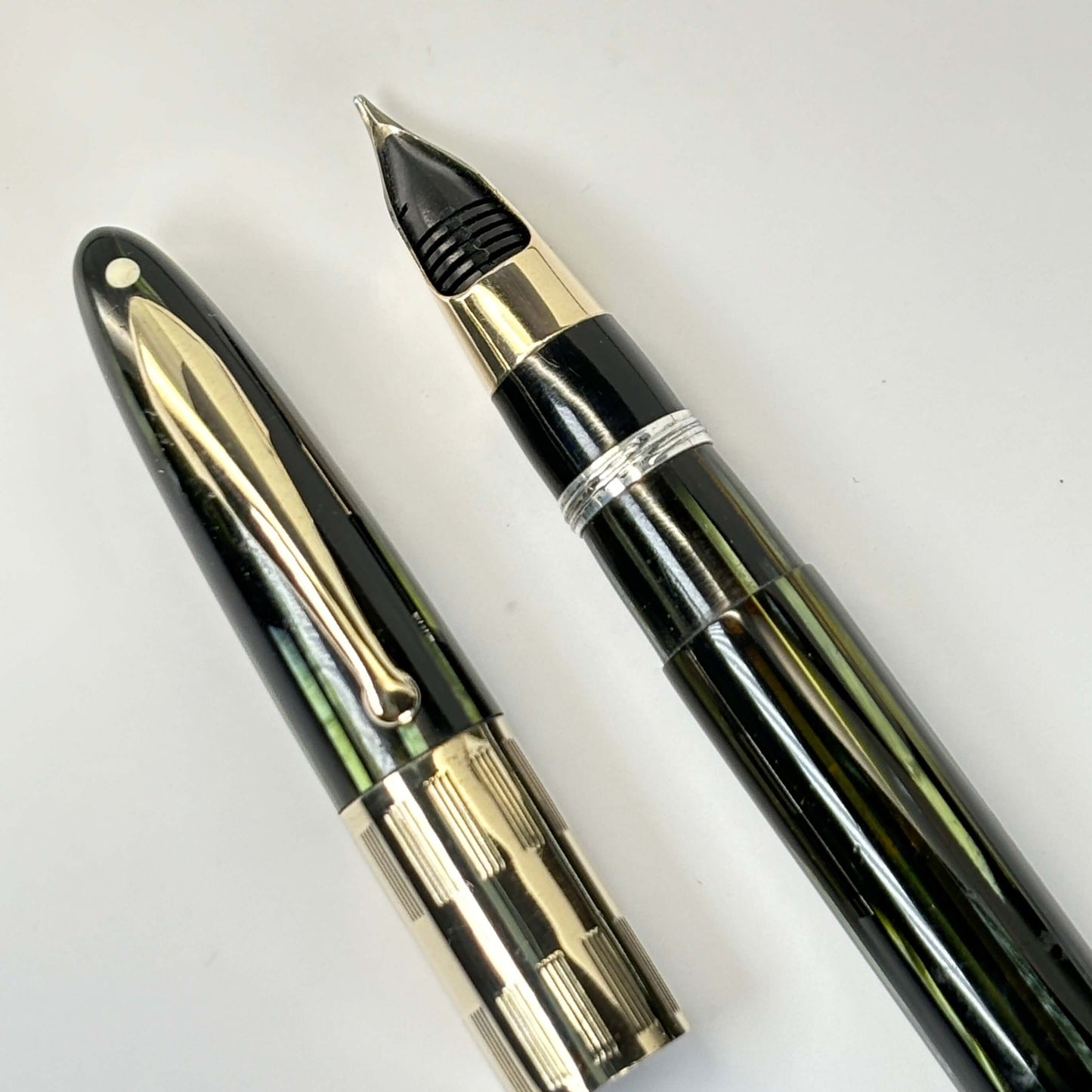 1940s Sheaffer Triumph Vac-fil, Extra-wide cap Band, Marine Green with Gold-filled trim. Medium Two-tone Nib  Ozark Pen Shop