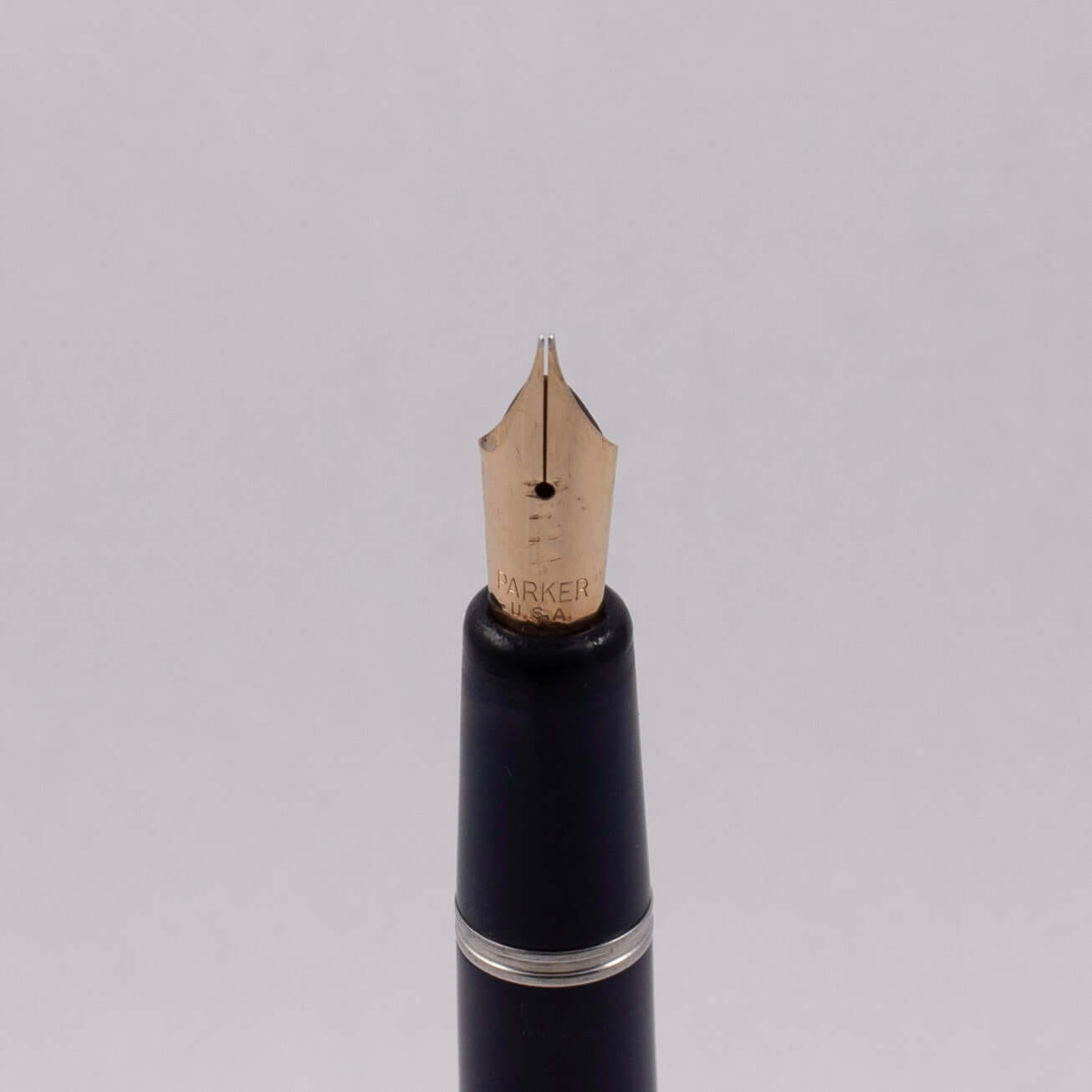 1947 Parker VS Fountain Pen, Royal Blue with a Lustraloy Cap, Button Filler with a 14K Nib Parker VS Ozark Pen Shop