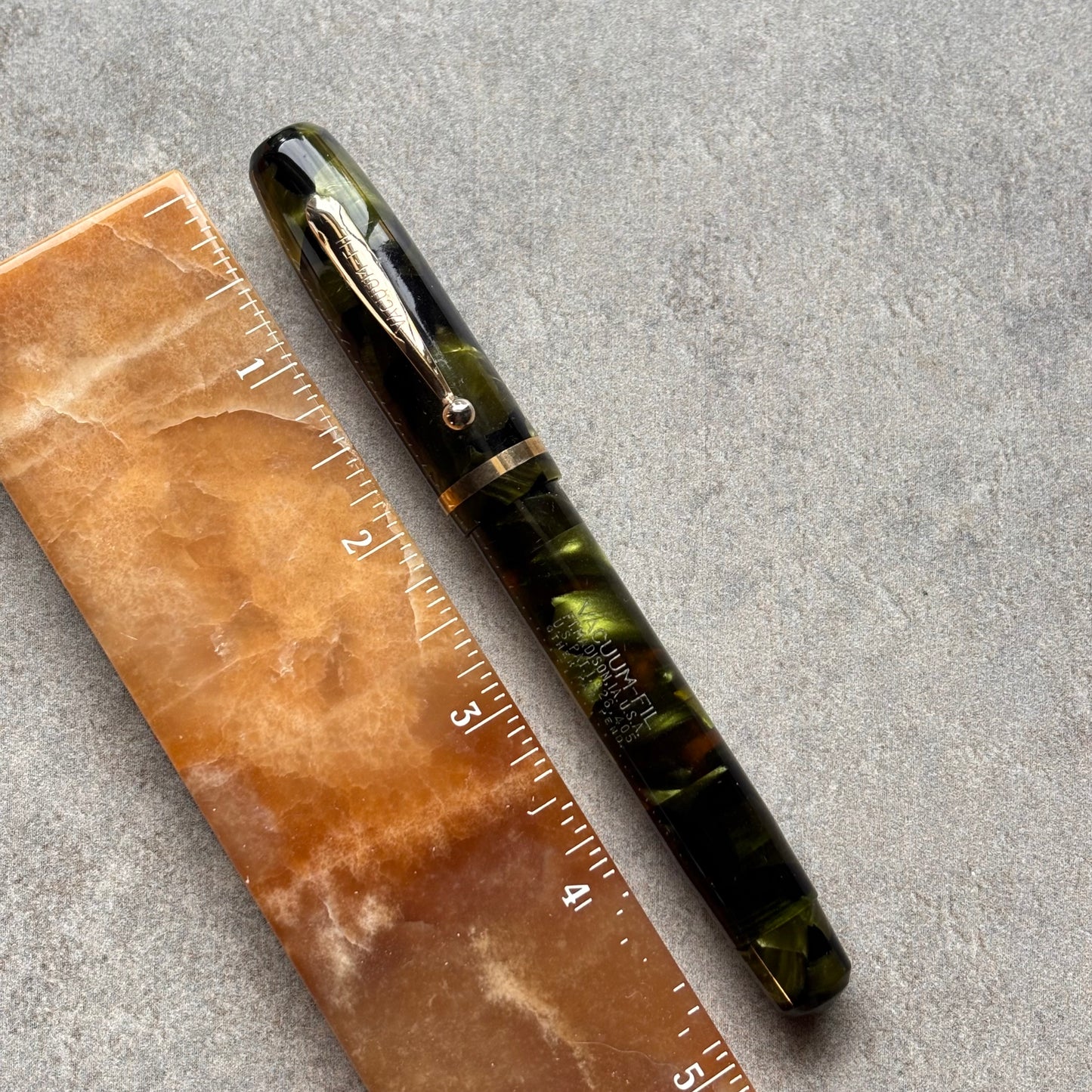 Marine Green Oversized Vacuum Fil (Sheaffer Sub Brand)
