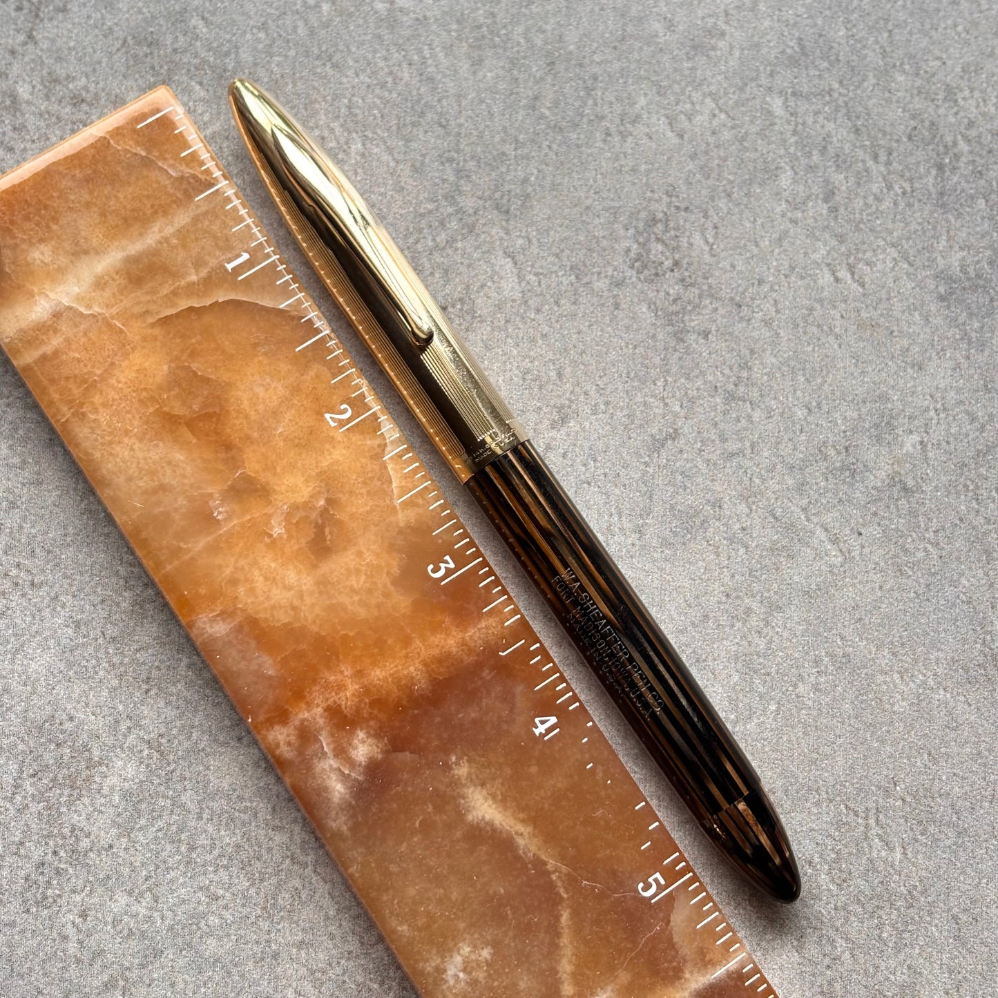 Golden Brown Sheaffer Crest Deluxe, Vac-Fil