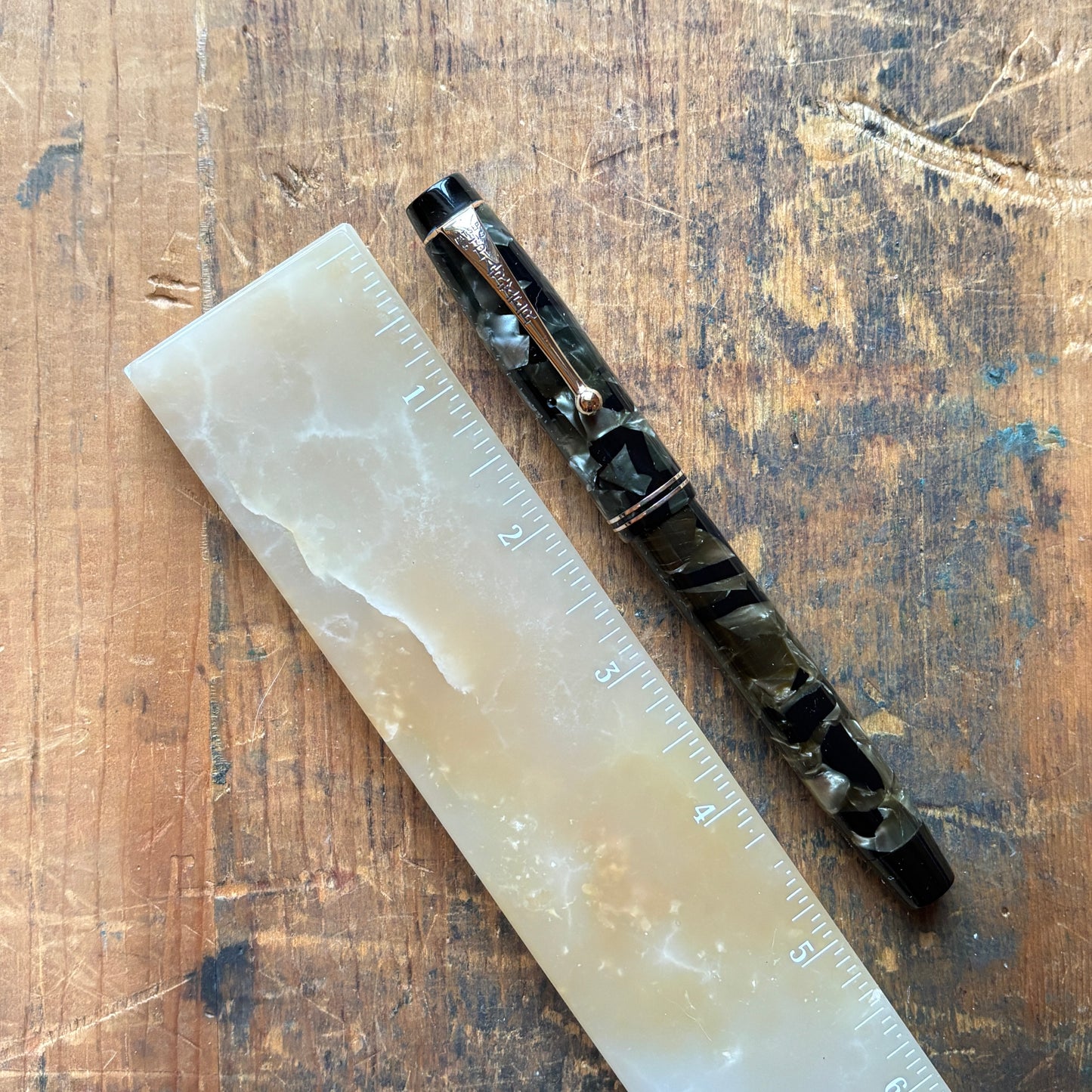 Parker Moderne, made in Canada, Gray Pearl Button Filler