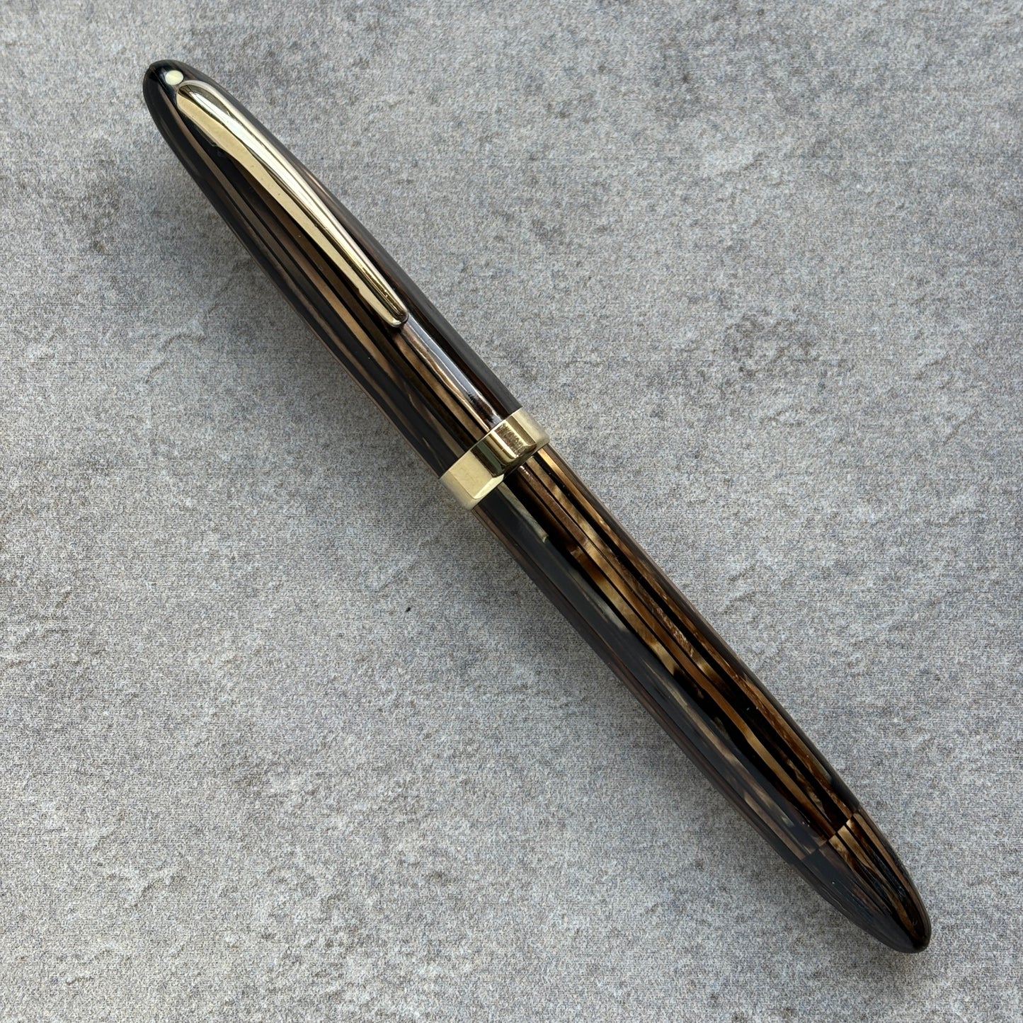 Sheaffer Triumph Lifetime Fountain Pen, Golden Brown