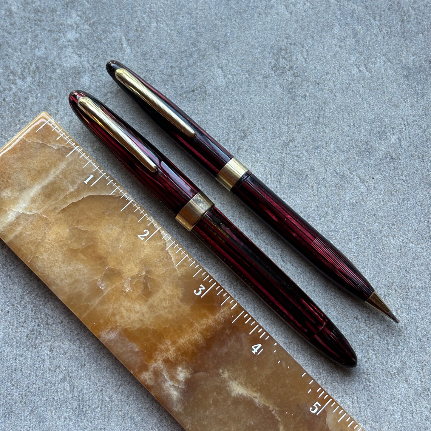 Sheaffer Triumph Sovereign 875, Carmine red, Pen Pencil Set