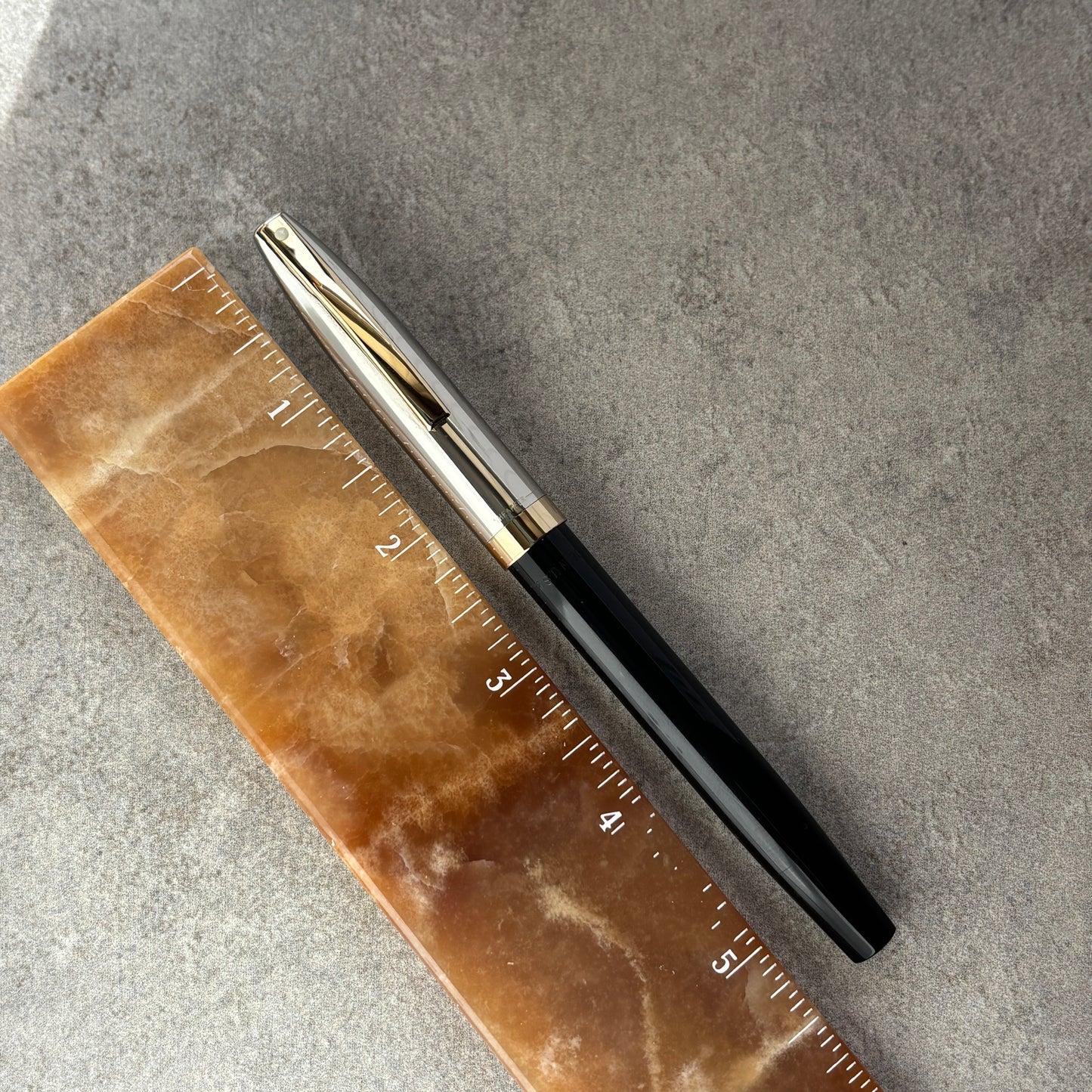 Sheaffer Imperial touchdown, Black with Two-tone Cap