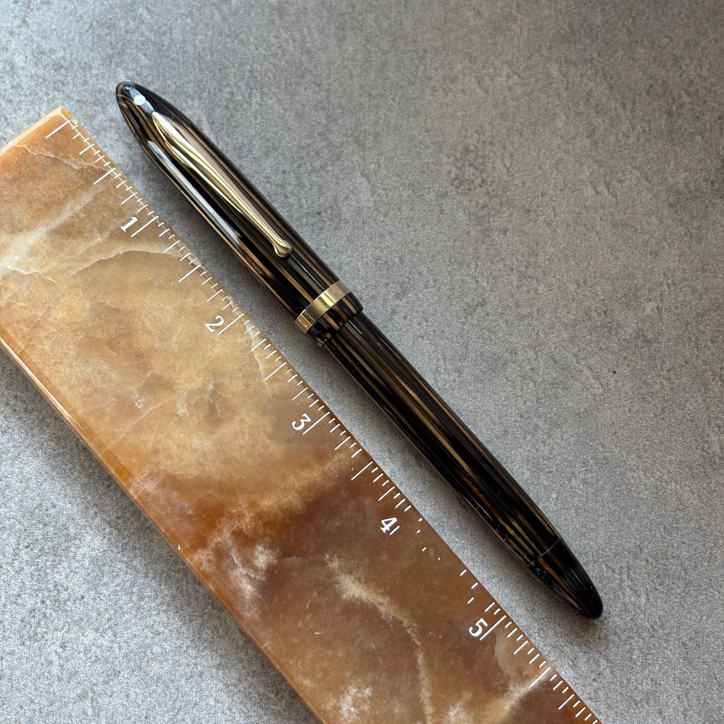 Sheaffer Balance Full Length, Slender- Golden Brown