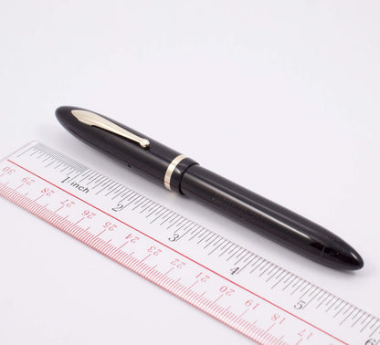 Sheaffer Balance Fountain Pen, Jet Black, Vac-fil, Black, non white dot. Fine number 5 Feather Touch Nib. Product Name: Sheaffer Vac-Fil Balance Fountain Pen Manufacture Year: 1940's Length: 5 1/4 Filling System: Vac-Fil, has been restored and has a new s