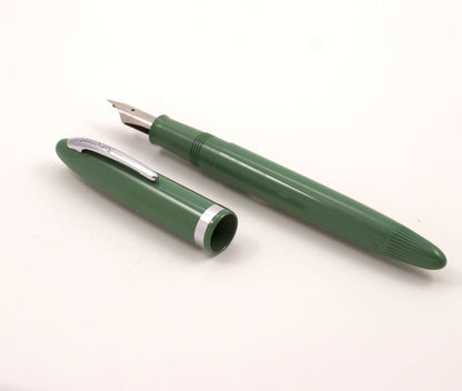 Sheaffer Tip-Dip Touchdown, Sage Green, 1950's Stainless Nib, F1 Fine Type: Sheaffer Tip Dip Fountain Pen Manufacture Year: 1950's Length: 5 1/8 Filling System: Touchdown; Restored with new sac and O-ring Color/Pattern: Sage Green Nib Type/Condition and r