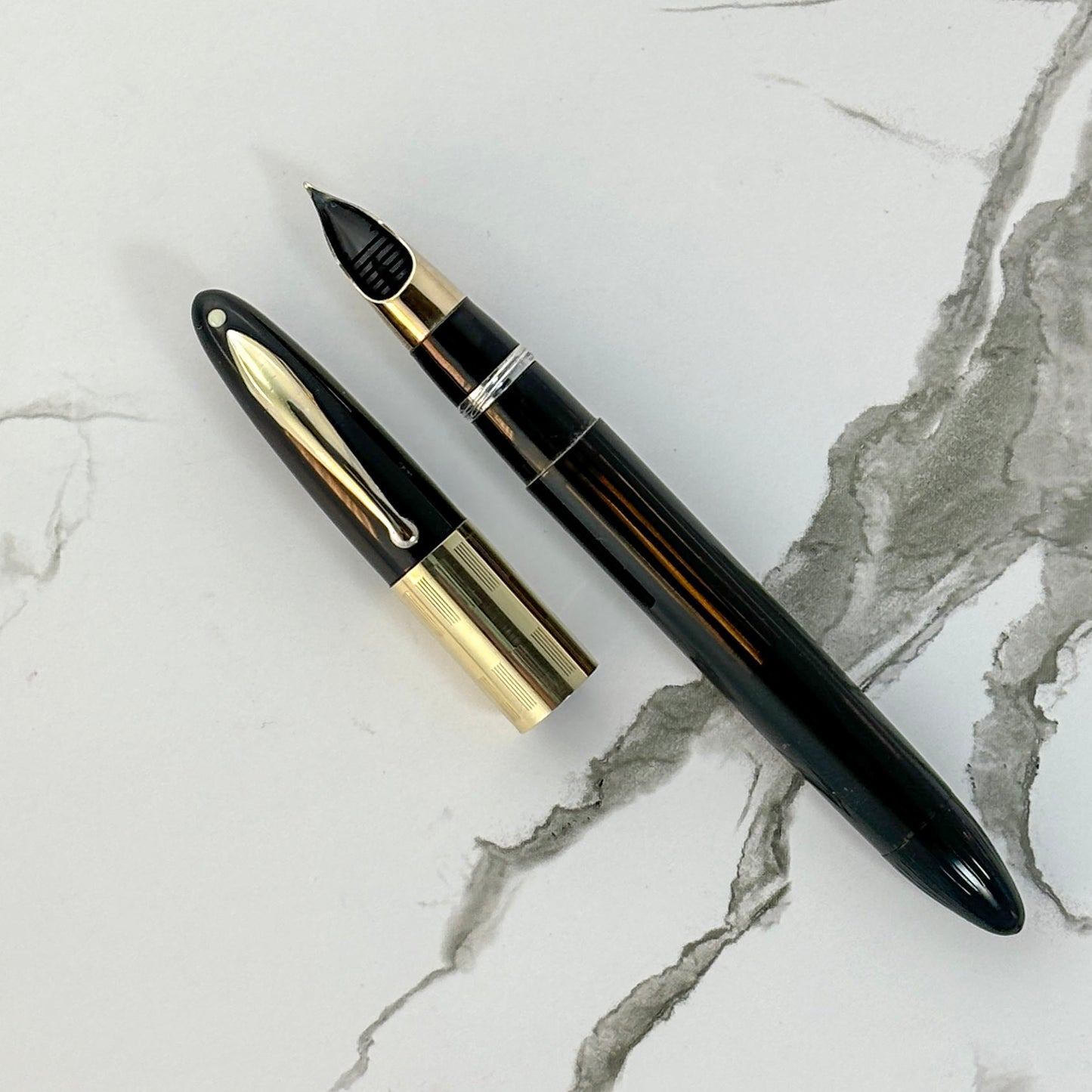 Black 1940s Sheaffer Triumph Vacuum-fil, Extra-wide cap Band  Ozark Pen Shop   