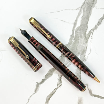 Standard Parker Vacumatic Burgundy Pearl Fountain Pen/Pencil Set