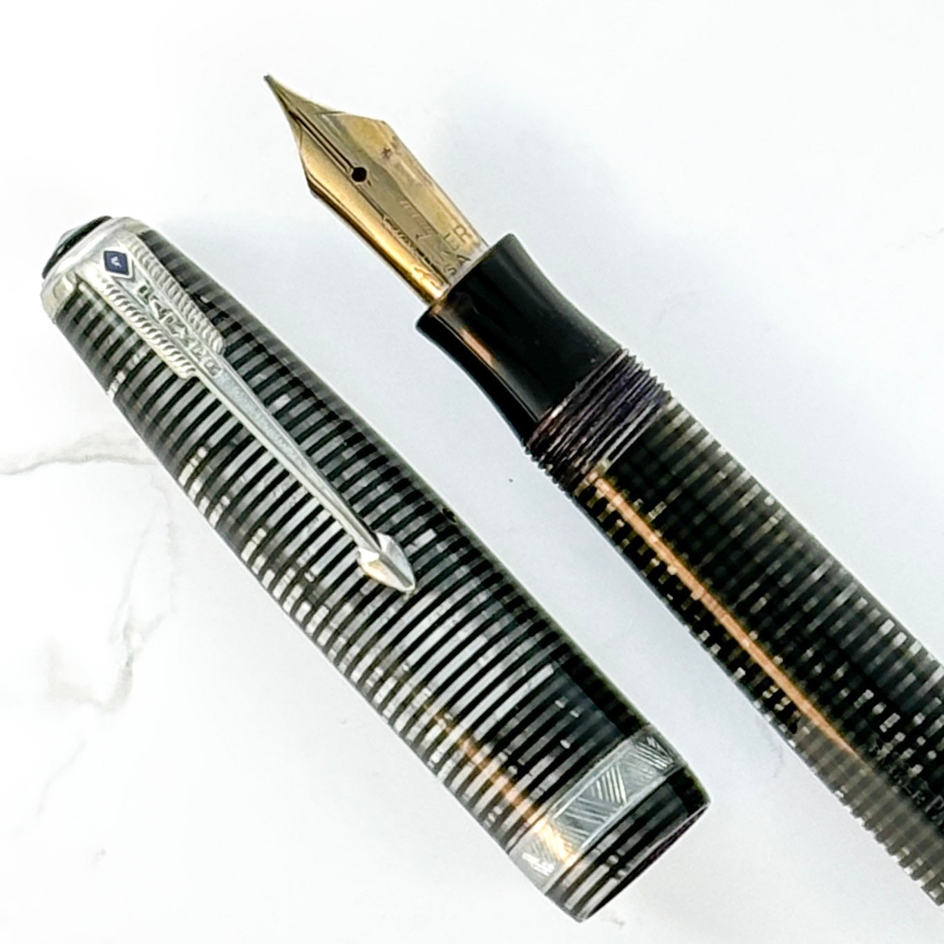 Double Jewel Parker Vacumatic Major; Silver Pearl