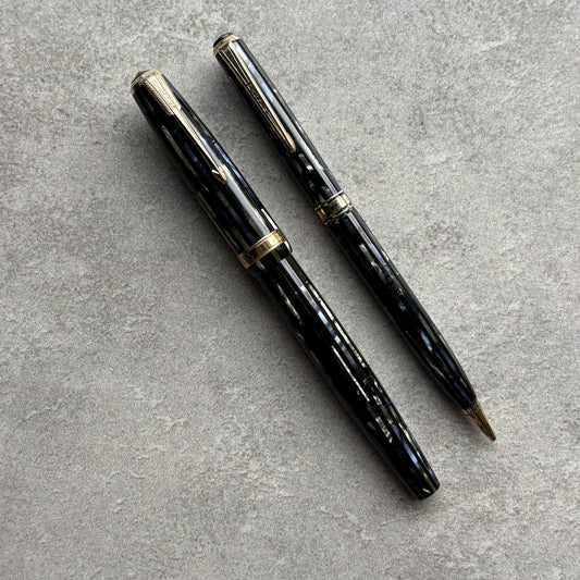 Parker Striped Duofold- Duovac, 14K "V" Nib, Pen and Pencil Set