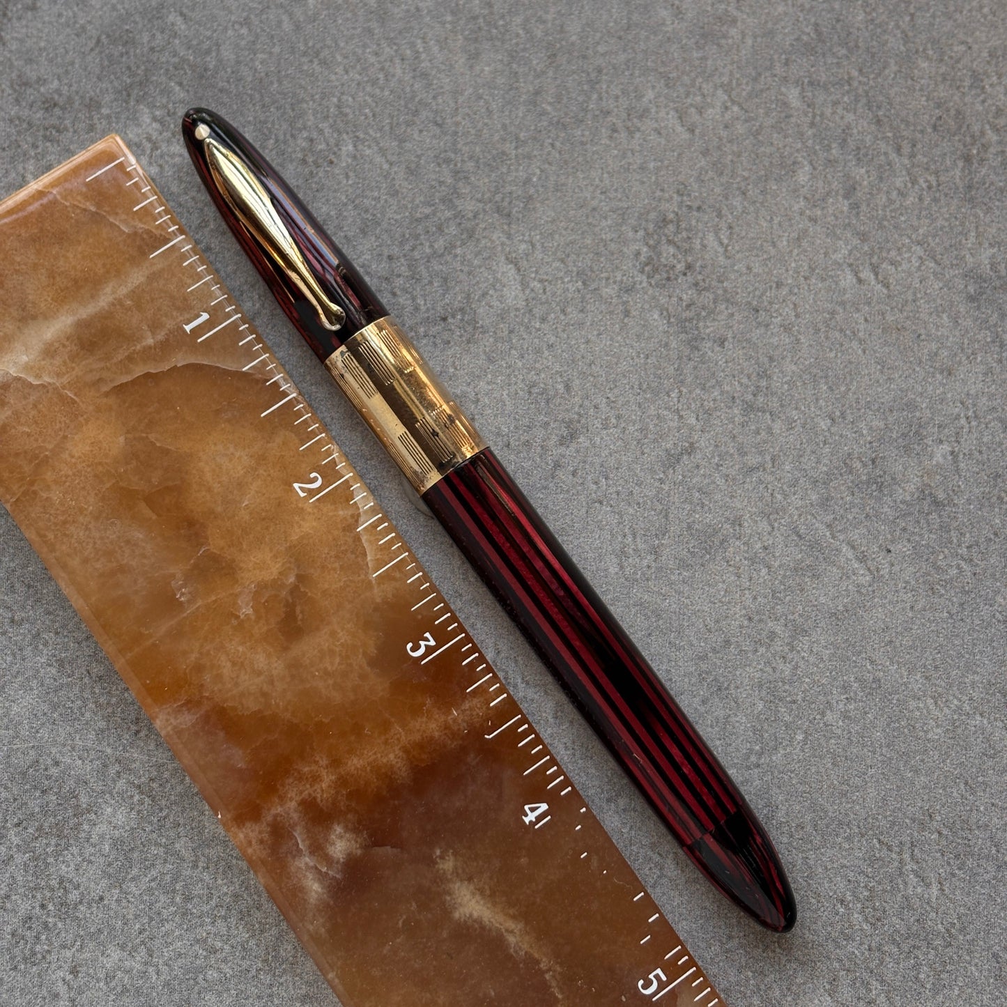 Sheaffer Triumph Vac-fil, Carmine Red, Wide Band