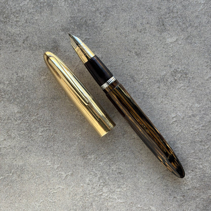 Sheaffer Crest Deluxe - Fountain Pen