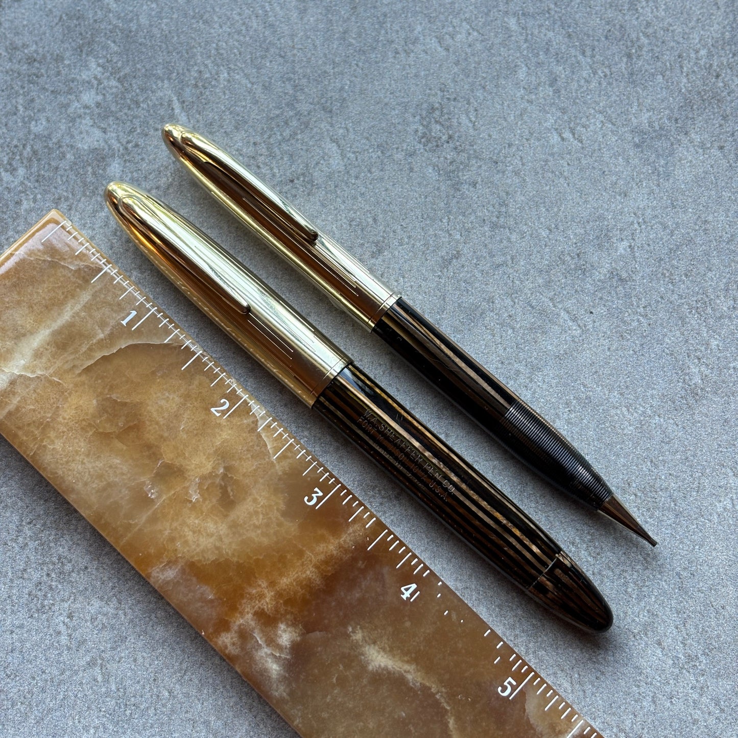 Sheaffer Crest Deluxe 1750 Fountain Pen/Pencil Set