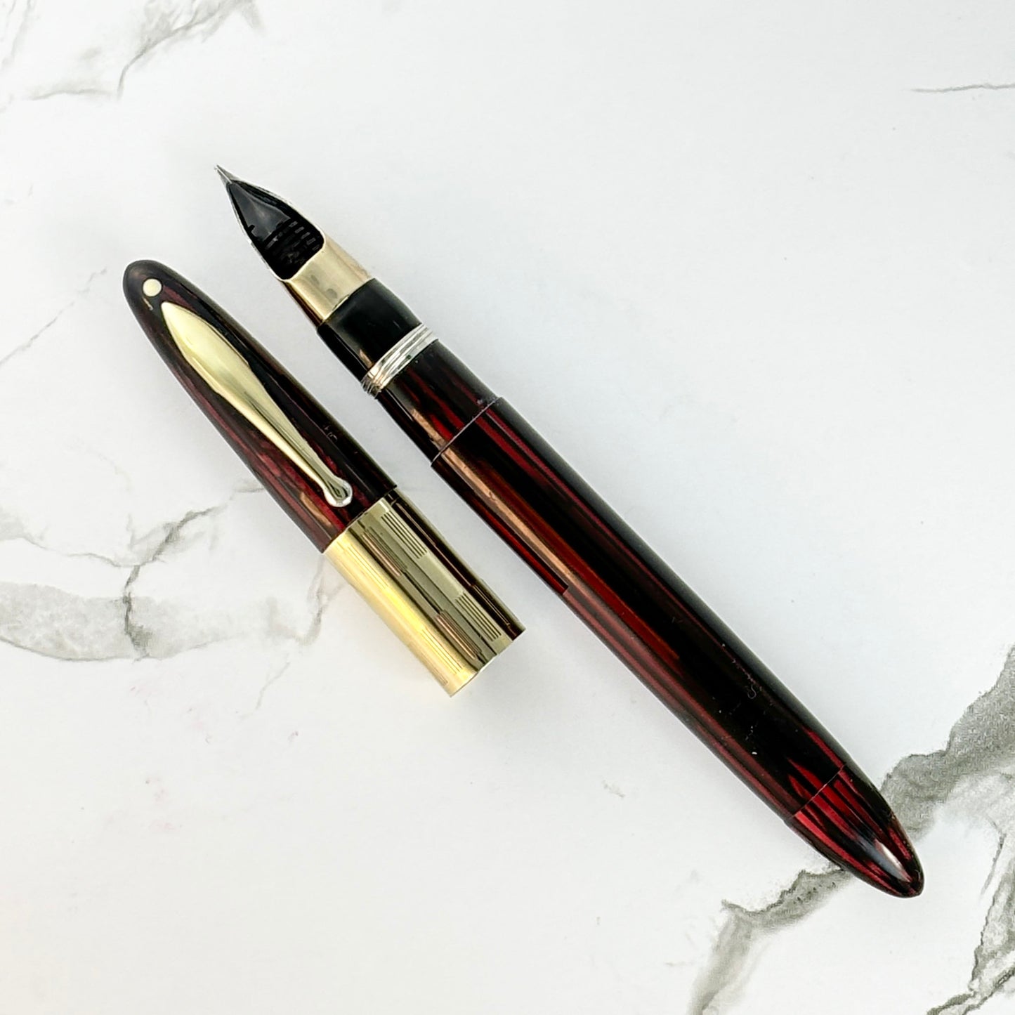 Sheaffer Triumph Vacuum-fil, Carmine Red