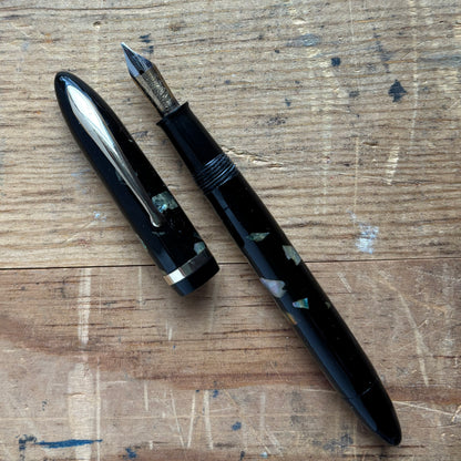 Ebonized Pearl Sheaffer Balance with Gold-filled Trim