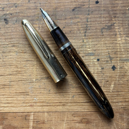 Vintage Sheaffer Crest Deluxe, Golden Brown