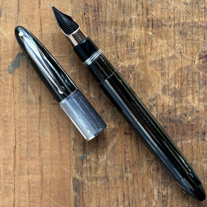 Gray Pearl Sheaffer Triumph Vac-fil, Extra-wide Band, Two-tone Tiumph Nib