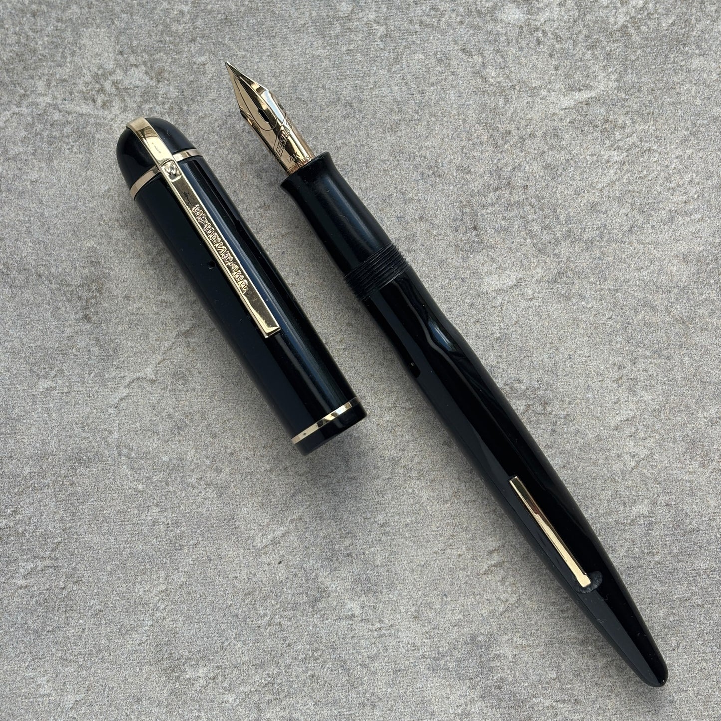 Eversharp Skyline Fountain Pen, Black with Gold Trim, Flexible Nib