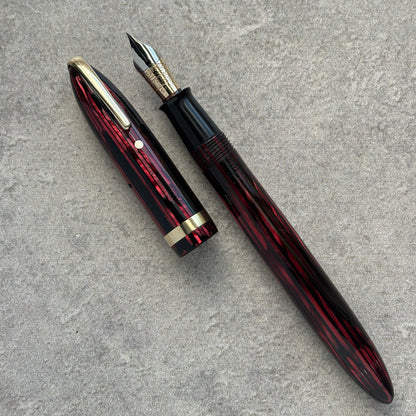 Military Clip Sheaffer Balance 1000, Carmine Red with Gold-filled Trim