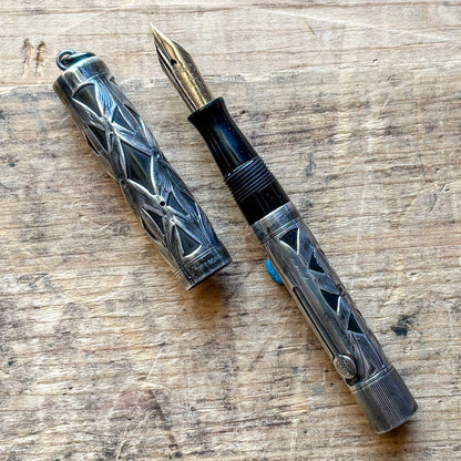 Waterman 452 1/2 V, Silver Overlay Ringtop