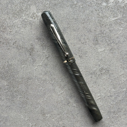 Vacuum-Fil Fountain Pen (Sheaffer Sub Brand), Black and Gray